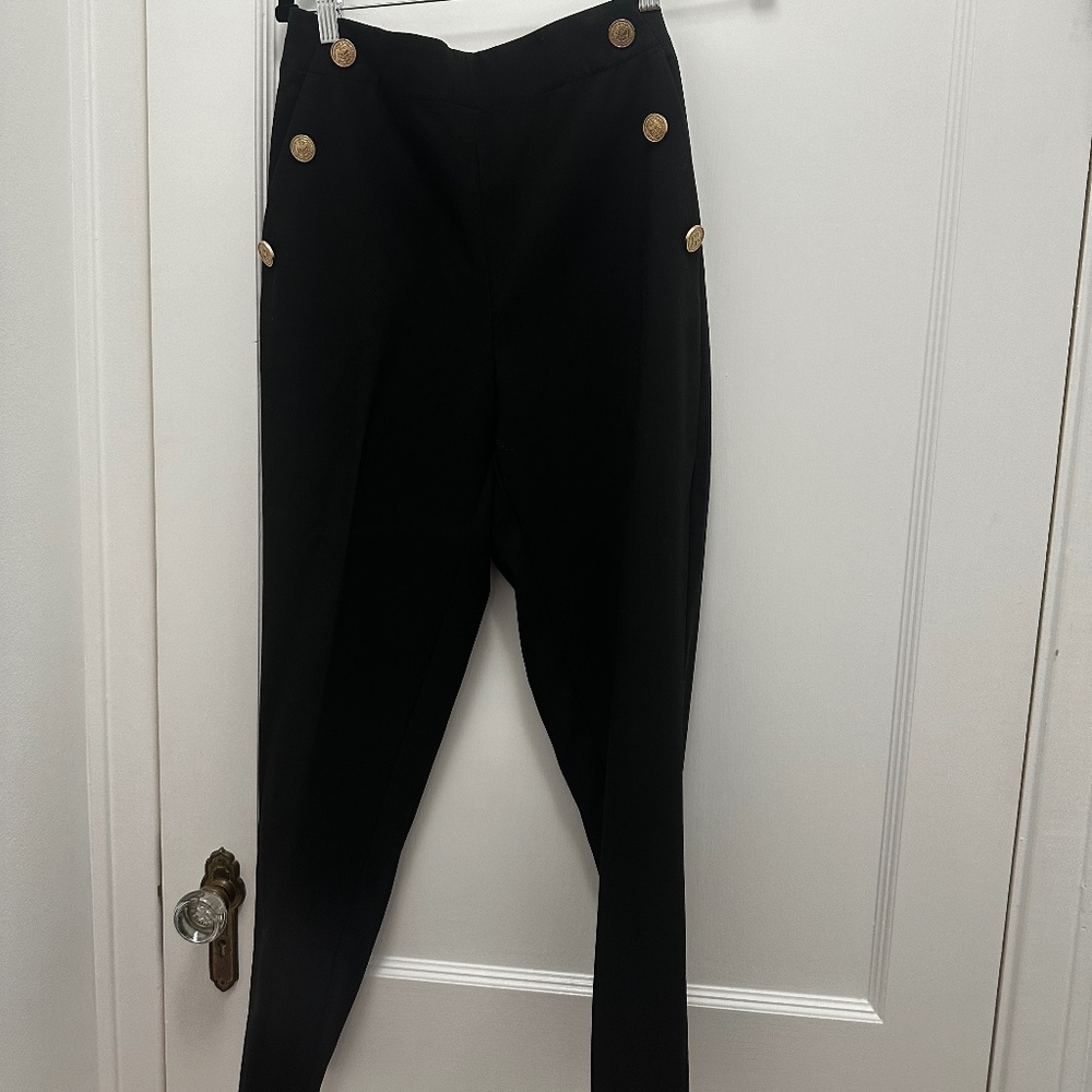 NWT Zara Black High Waisted Cropped pants with Gold Button Detail Size Medium